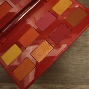 Artist Couture CALIENTE palette